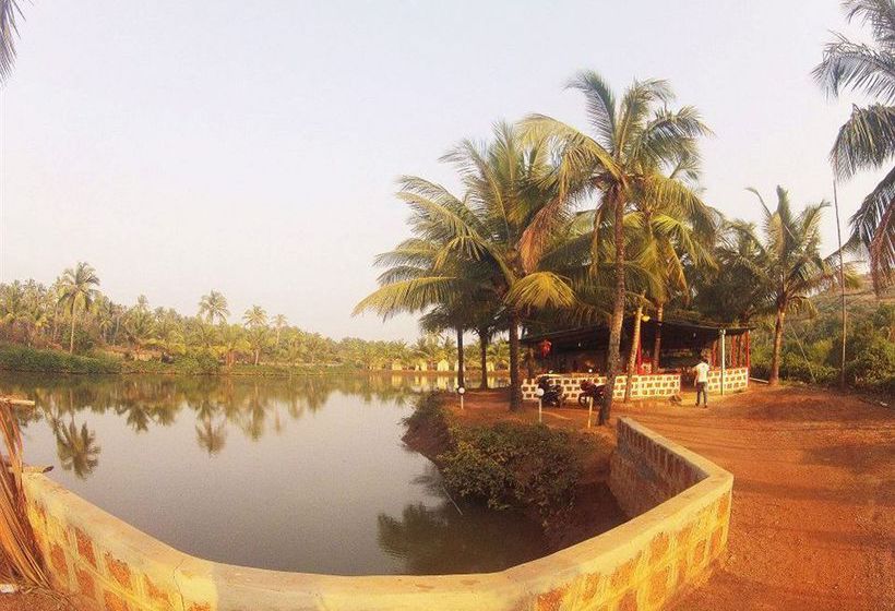 Hotel Om Lake Resort 16