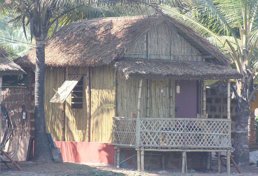 Hotel Om Lake Resort 20