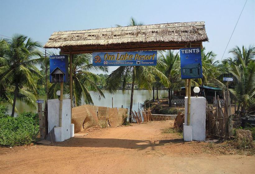 Hotel Om Lake Resort 4