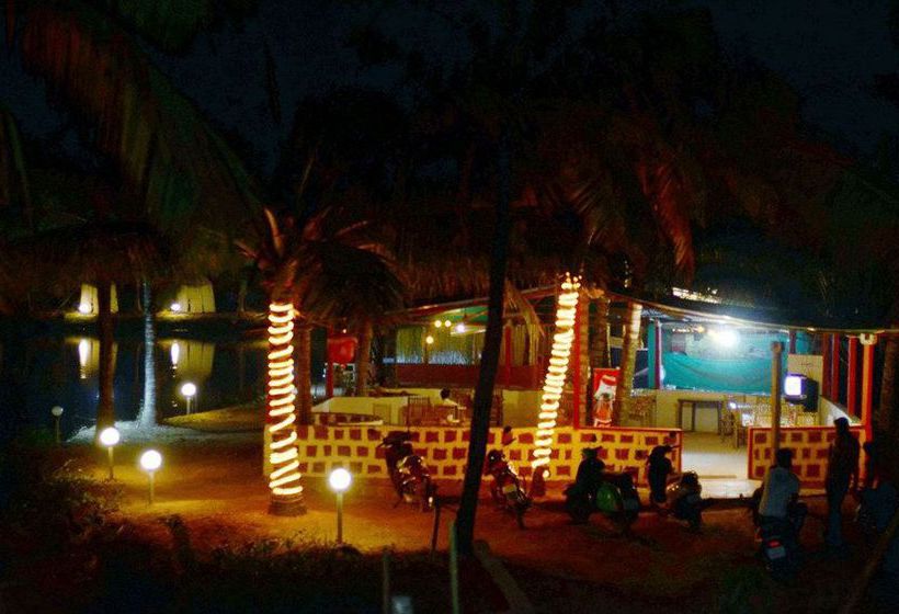 Hotel Om Lake Resort 5