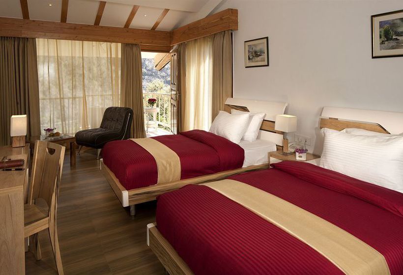 Hotel Raga On The Ganges 2