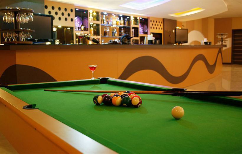 Leo Biz Hotel At Leonia 8