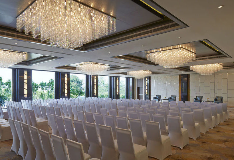 Hotel Courtyard Bilaspur 1