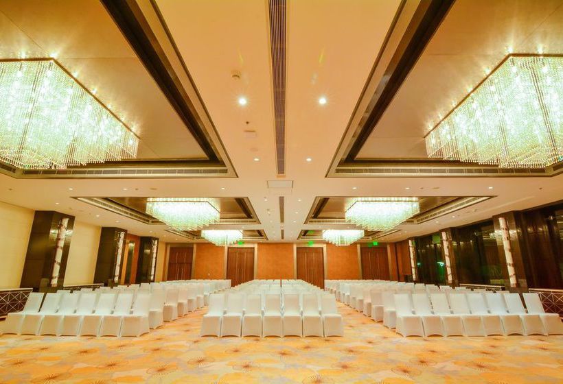 Hotel Courtyard Bilaspur 11