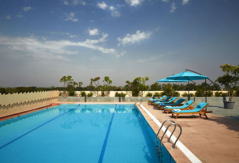 Hotel Courtyard Bilaspur 8