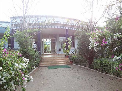 Hotel United 21 Jungle Resort 1