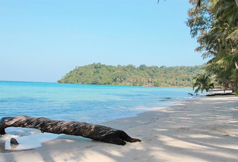 Resort High Season 1