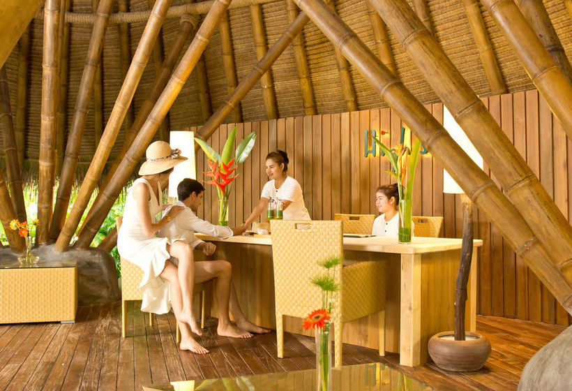 Resort High Season 6