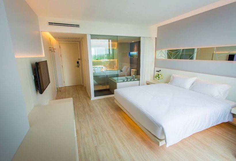 Crystal Hotel Hat Yai 11