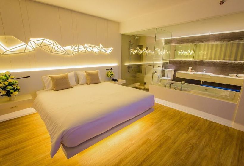 Crystal Hotel Hat Yai 15