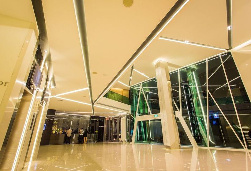 Crystal Hotel Hat Yai 4