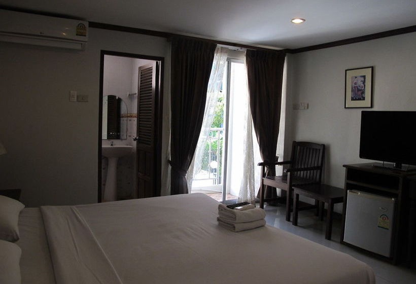 Hotel Modern Place 4