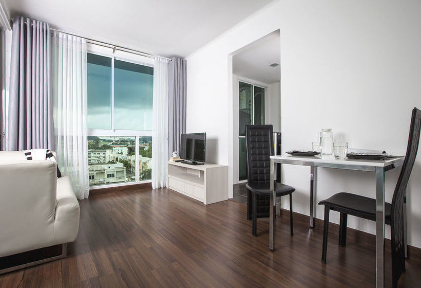 The Wide Condotel - Phuket 11