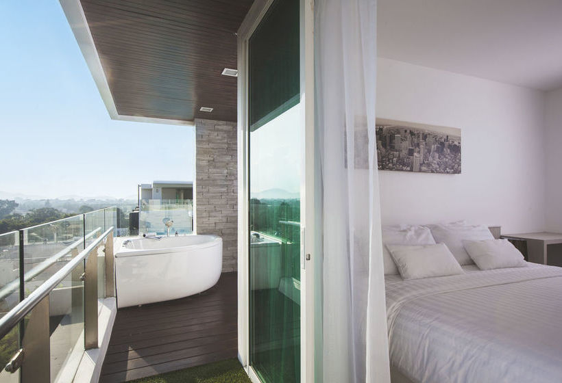 The Wide Condotel - Phuket 16