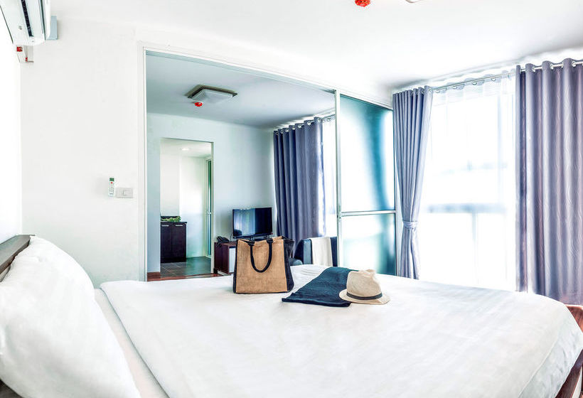 The Wide Condotel - Phuket 8