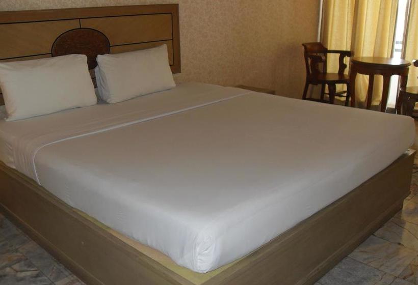 Hotel Nonthaburi Palace 11