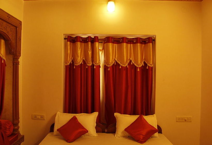 Hotel Dylan Cafe & Guest House 3