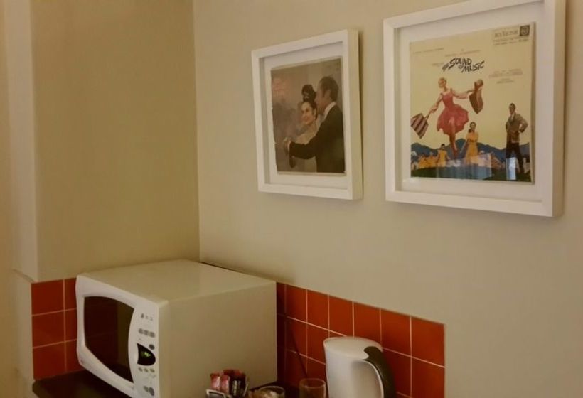 Pension Pumleni Guesthouse 4