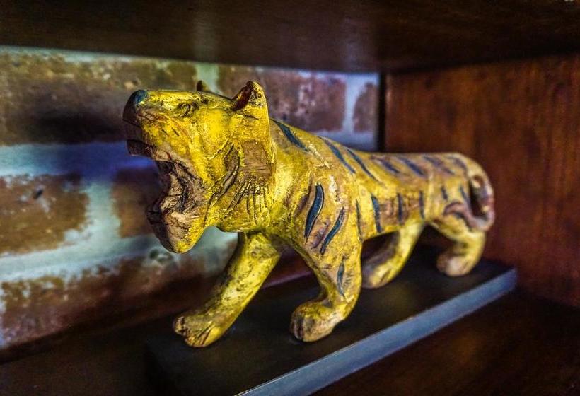 Hotel Reverie Siam Resort 13