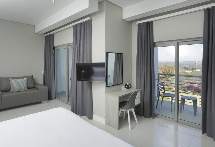 The Capital On Bath 13