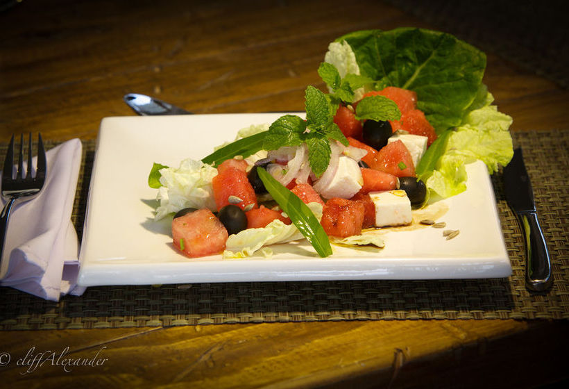 Hotel Summer Luxury Beach Resort 2