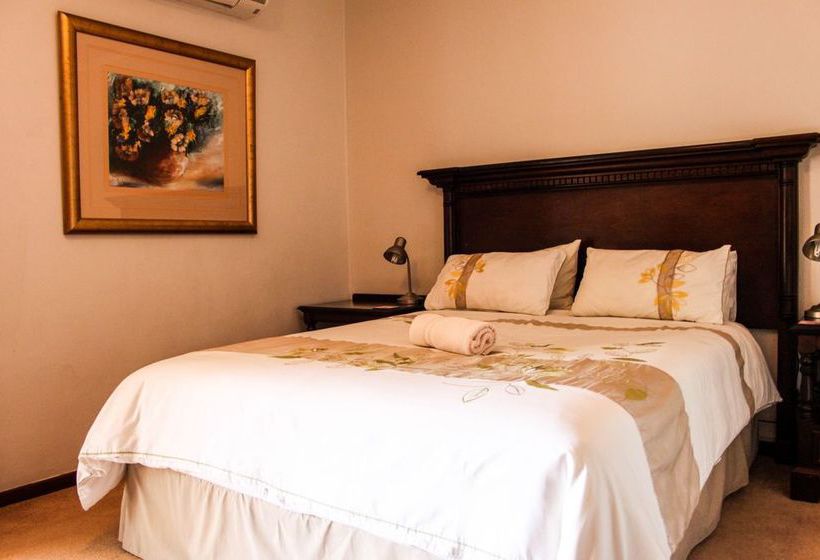 Pension Silver Palms Guest House 10