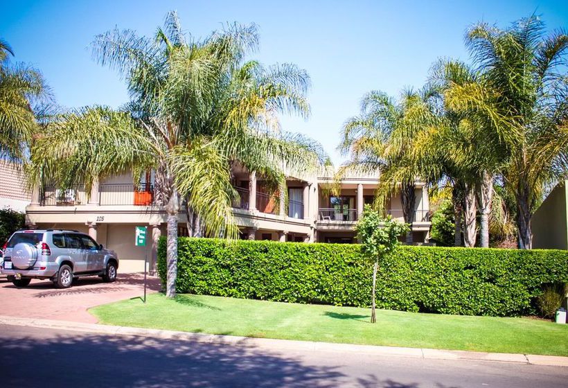 Pension Silver Palms Guest House 18