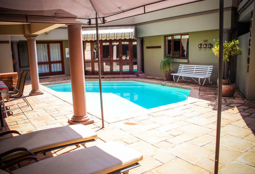 Pension Silver Palms Guest House 4