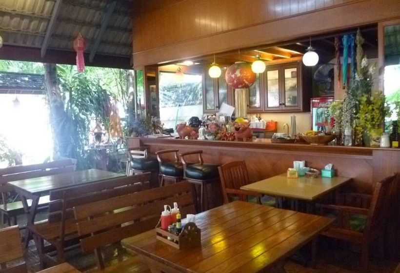 Hotel Safe House Court 16