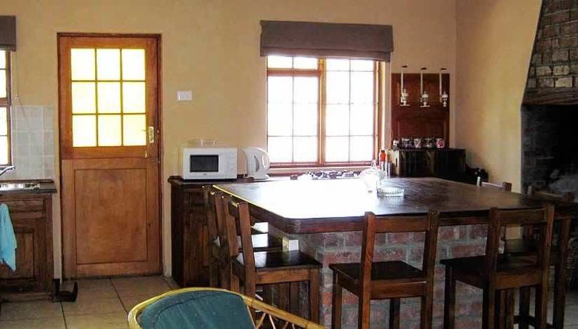 Bed and Breakfast Aan Die Oewer Guest House 4