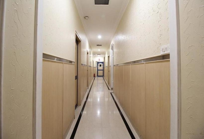 Hotel Ripon Palace 4