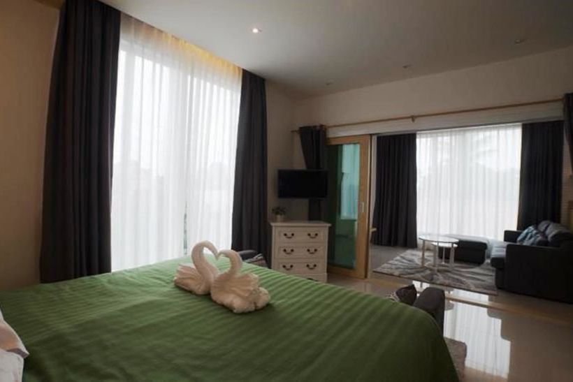 Hotel The Bliss Ubon 14