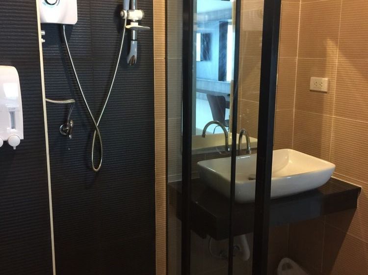 Hotel Le Lerts Living 4