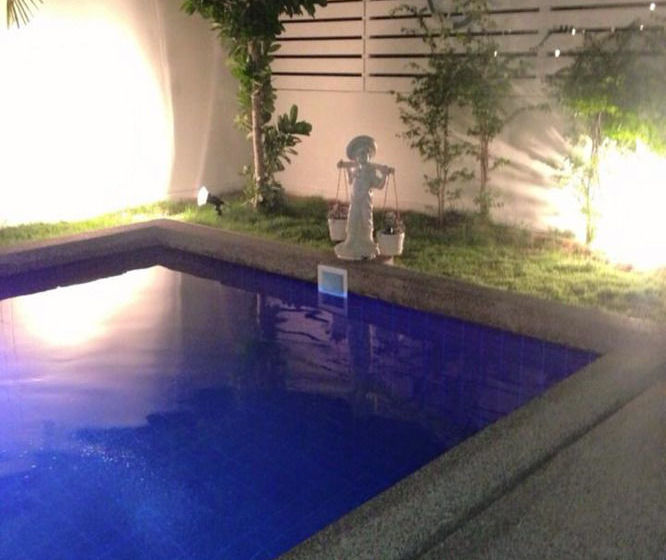 Baan Sarinya Pool Villa 12