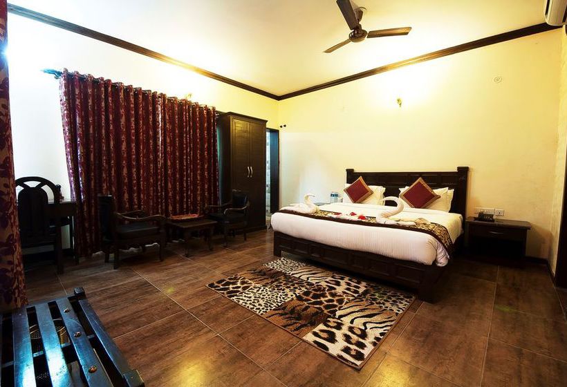 Tuskars Resort Corbett 2