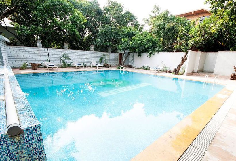 Tuskars Resort Corbett 8