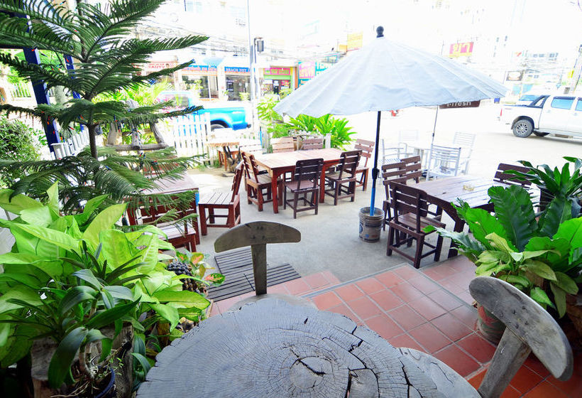 Pension The Famous House Jomtien 20