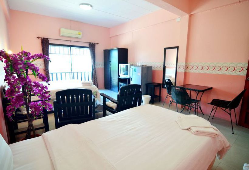 Pension The Famous House Jomtien 8