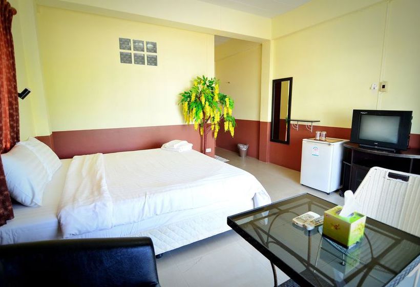 Pension The Famous House Jomtien 9