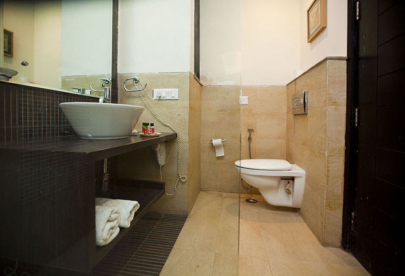 Hotel Oyo Premium Dlf City Club