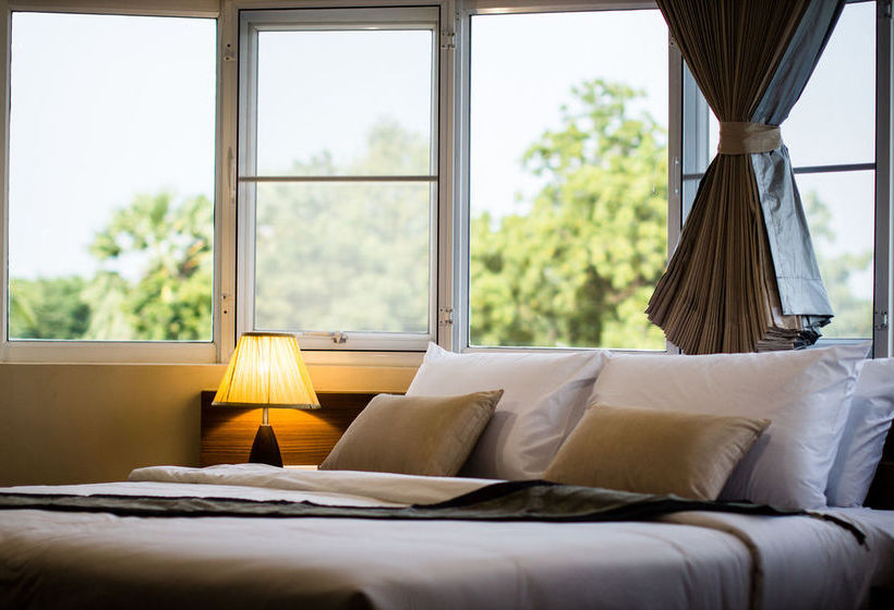 Hotel Phuplaces Bangsaen 19