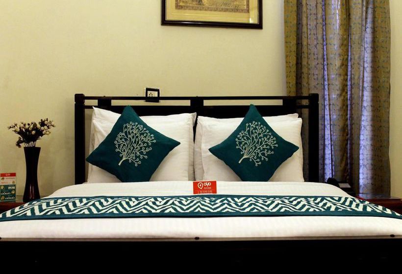 Hotel Oyo Rooms Greater Noida Sharda Hospital 11