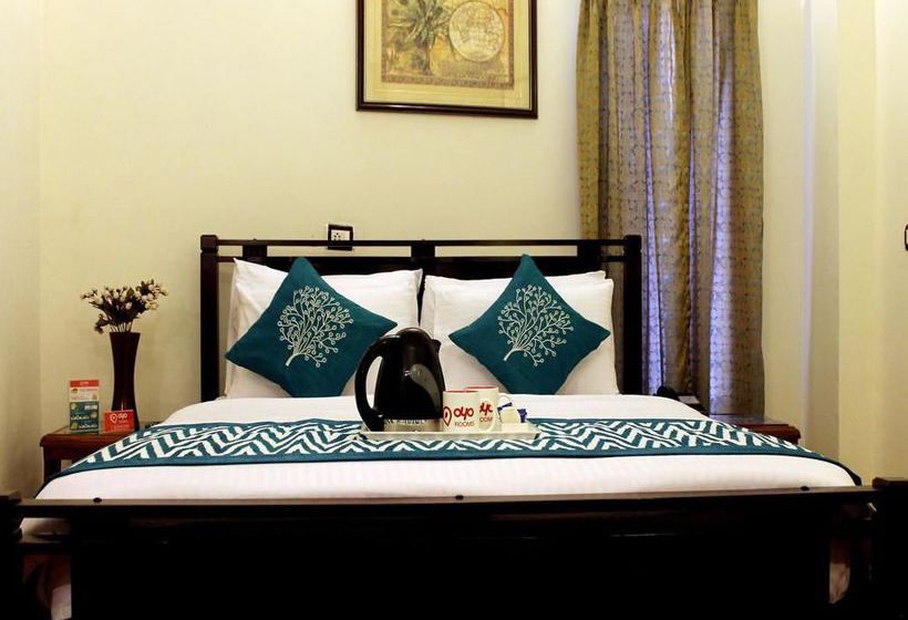 Hotel Oyo Rooms Greater Noida Sharda Hospital 15