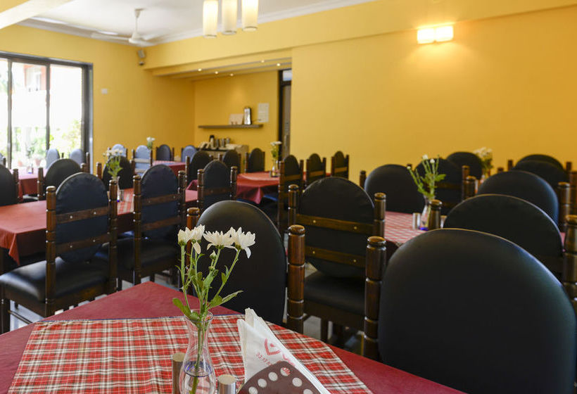 Hotel Oyo Rooms Campal Miramar Beach 1