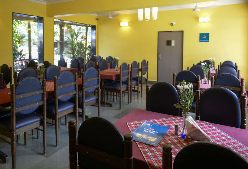 Hotel Oyo Rooms Campal Miramar Beach 10