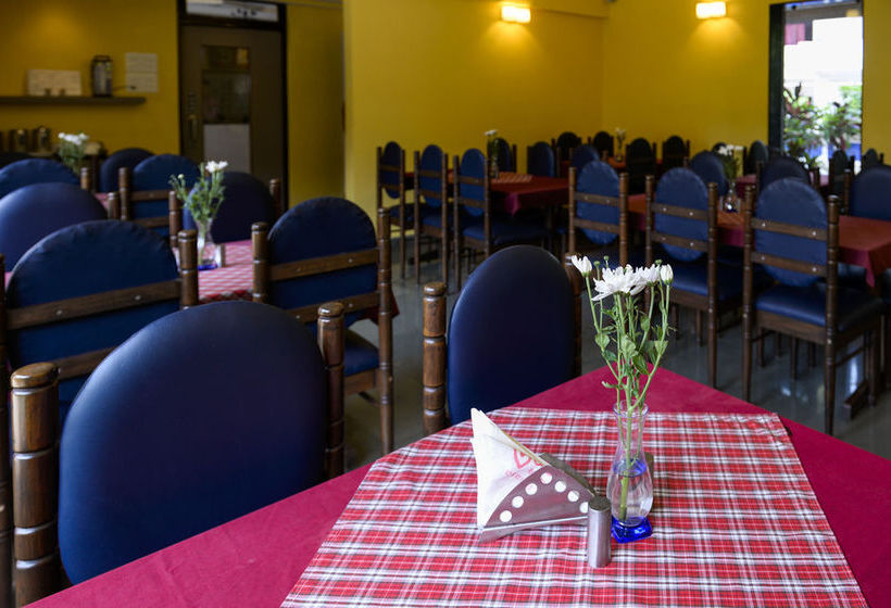 Hotel Oyo Rooms Campal Miramar Beach 3