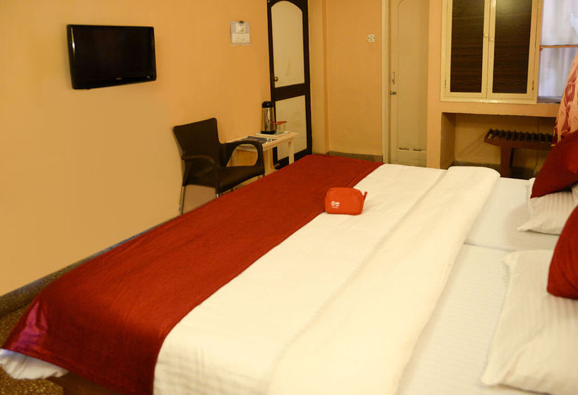 Hotel Oyo Rooms Campal Miramar Beach 6