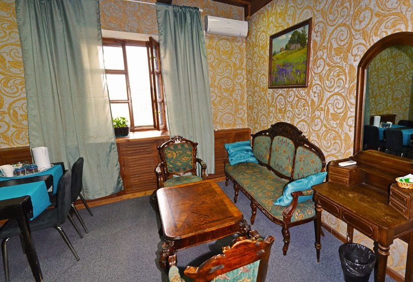 Kazanskoe Podvorye - Hostel 12
