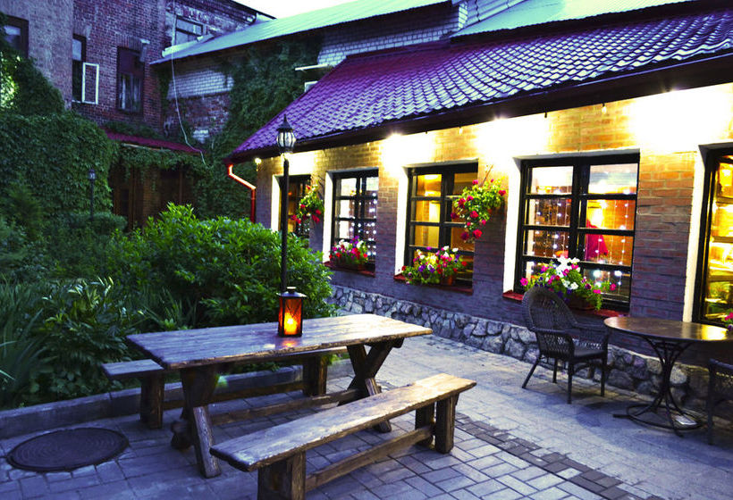 Kazanskoe Podvorye - Hostel 8