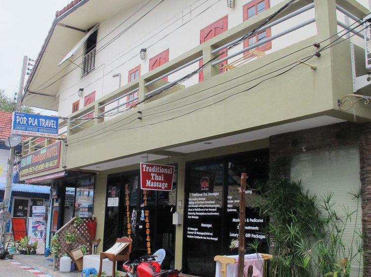 Pension Far Out Boutique 11